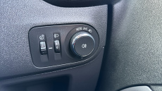 Vauxhall Crossland 1.2 SE 5dr Petrol Hatchback